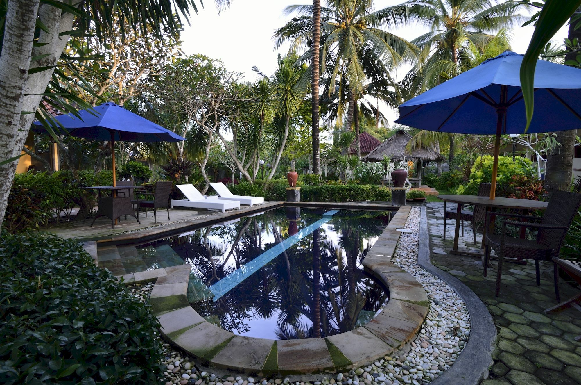 Segara Anak Bungalow & Restaurant Kuta  Exterior foto